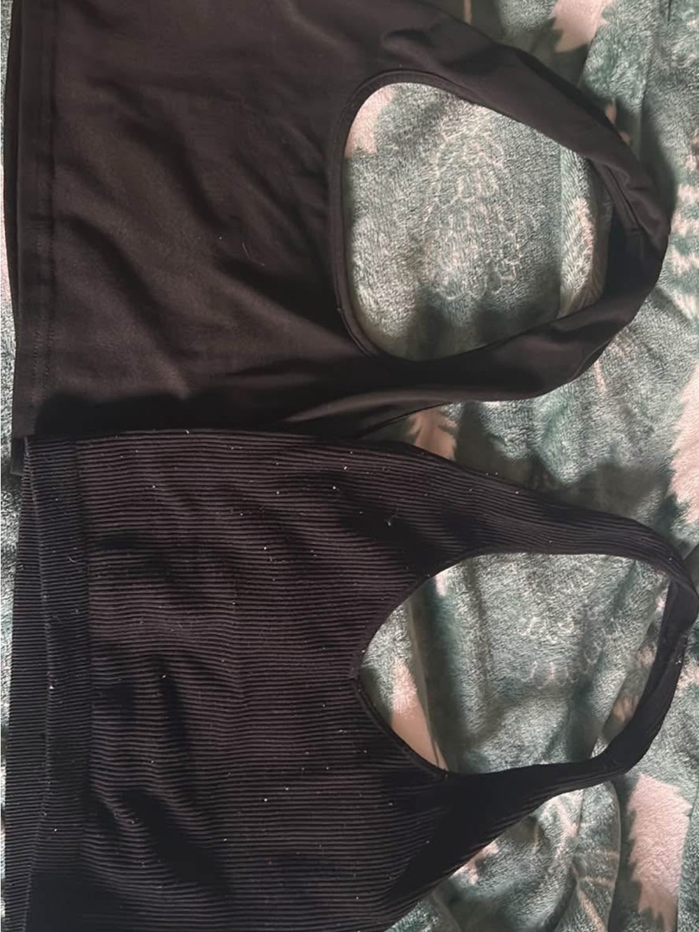 SHEIN Black Seamless Racerback Sports Bras - Twin Pack